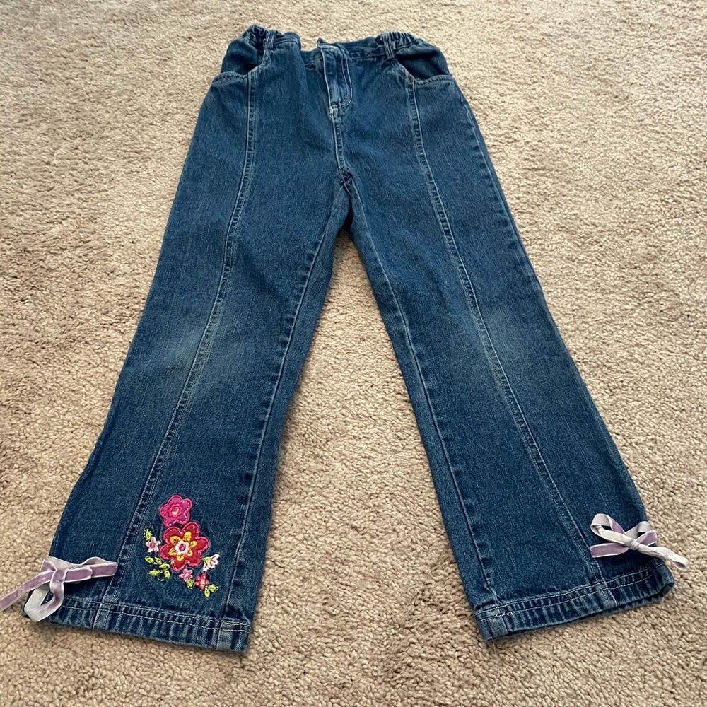Super cute girls jeans. EUC!!